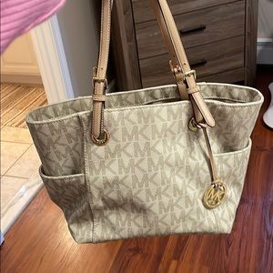 Michael Kors Tote